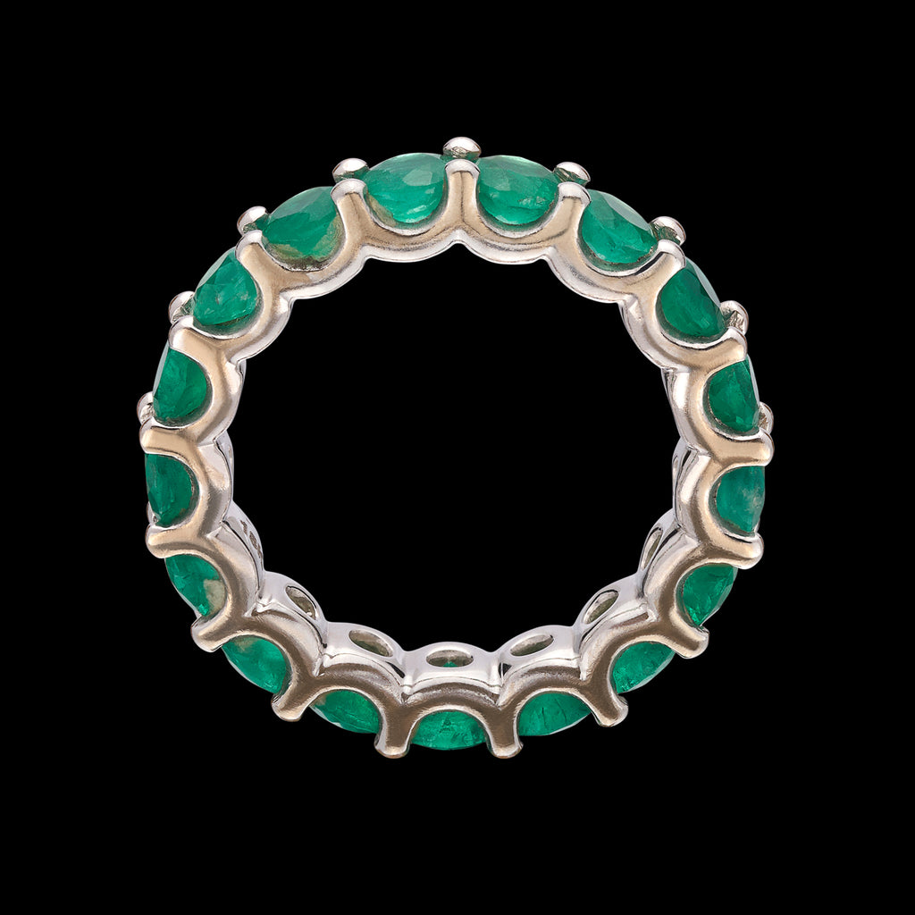 Lovely Emerald & 18k White Gold Eternity Band
