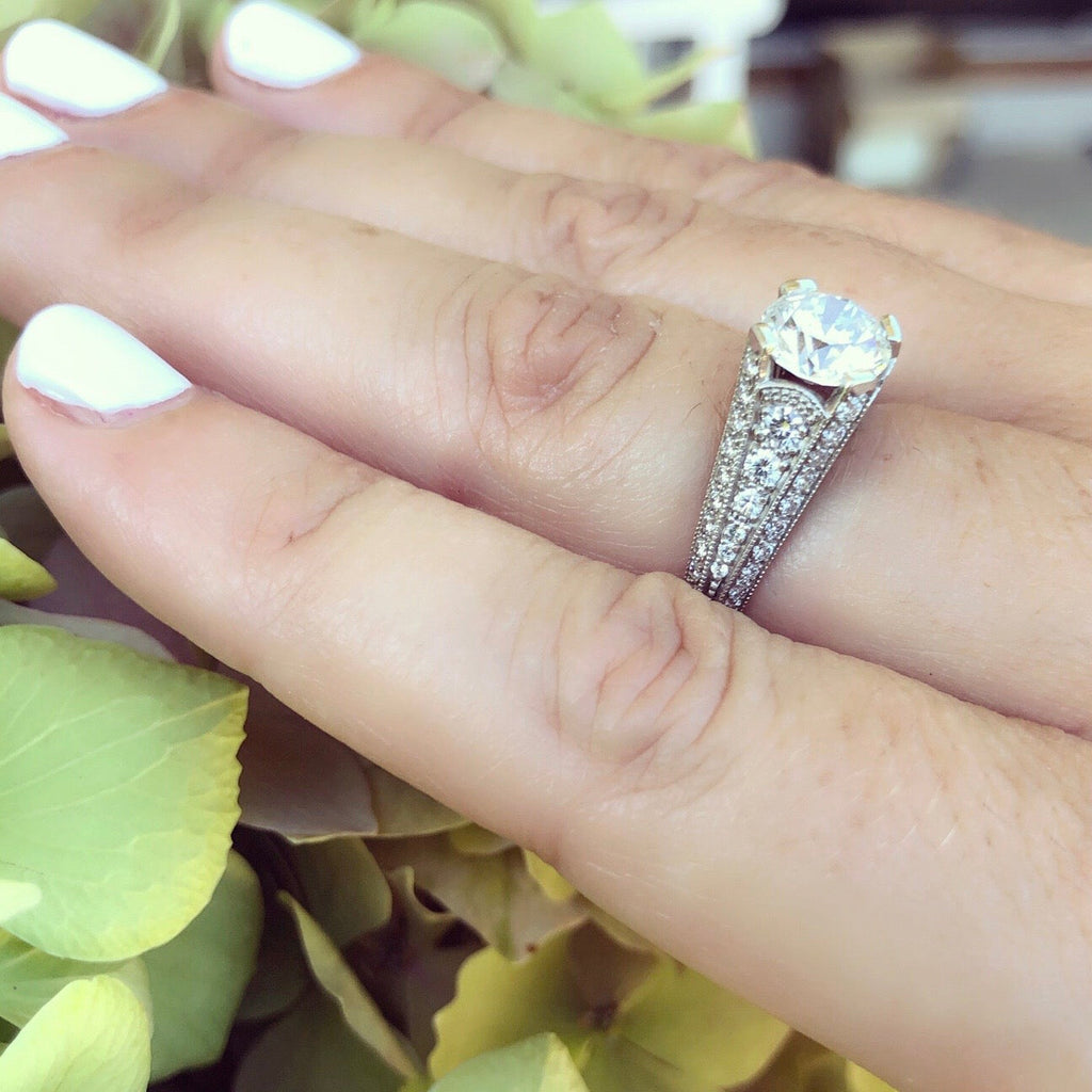 GIA 1.55ct G/VS1 Round Brilliant Cut Diamond Platinum Ring