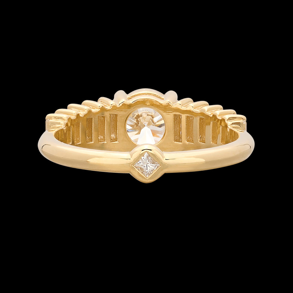 Custom 18kt Gold GIA Diamond Ring