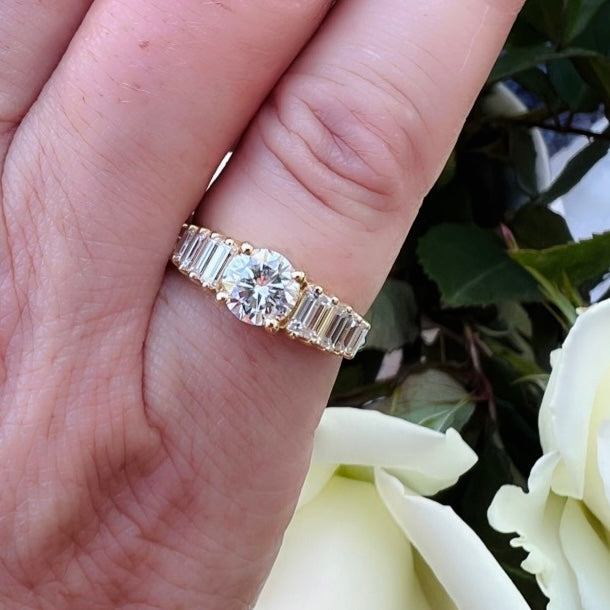 Custom 18kt Gold GIA Diamond Ring