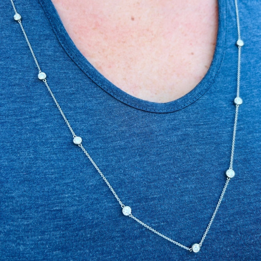 18k White Gold Diamond Station Necklace