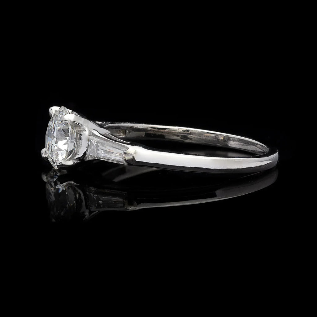 GIA 1.01-cts. G/VS2 Diamond Engagement Ring