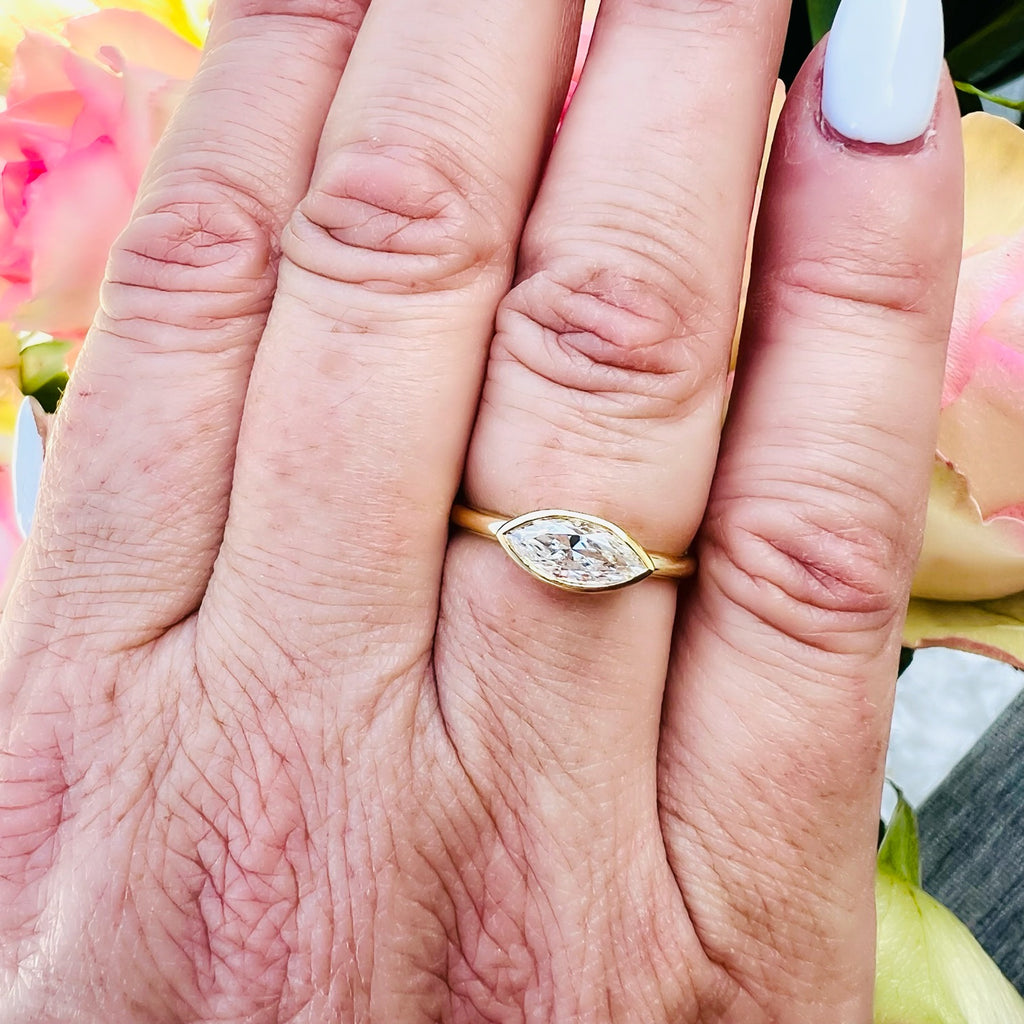 18kt Yellow Gold Horizontal Set Marquise Diamond Ring