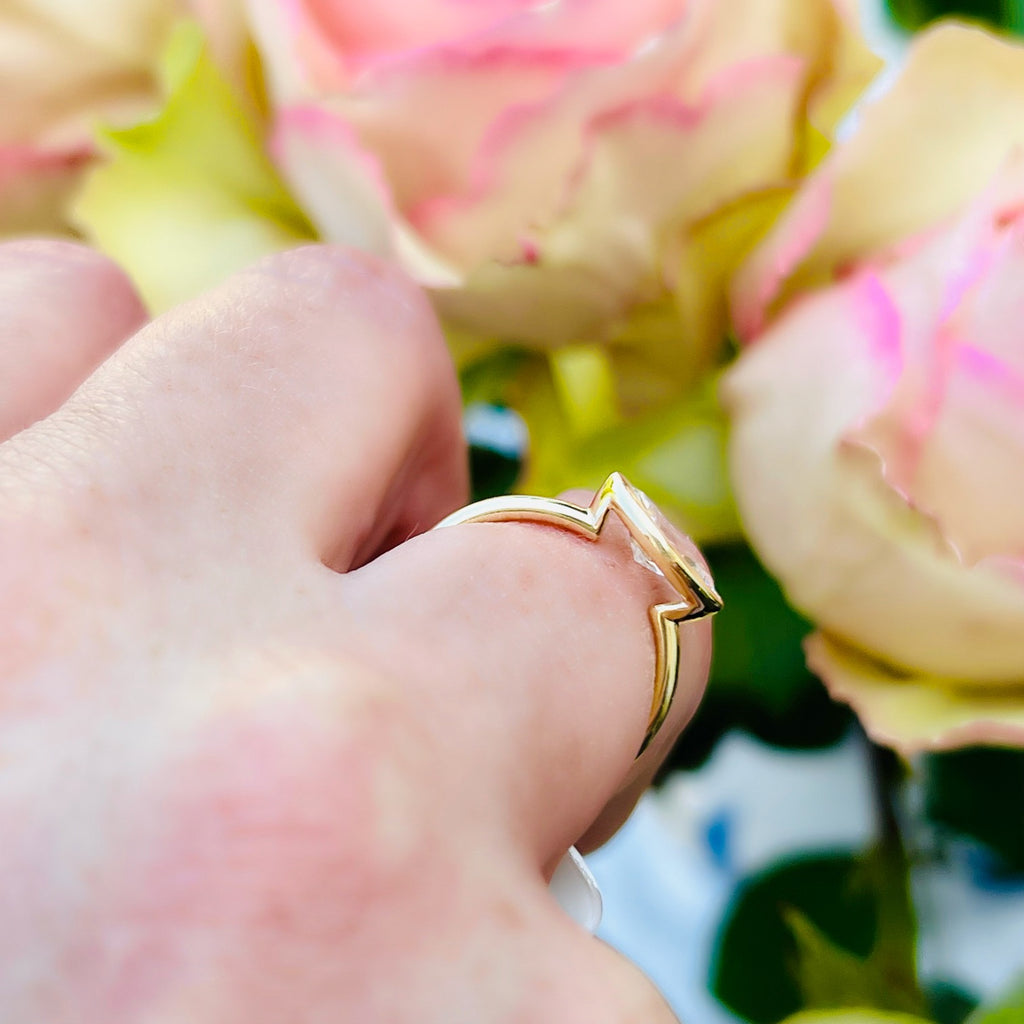 18kt Yellow Gold Horizontal Set Marquise Diamond Ring