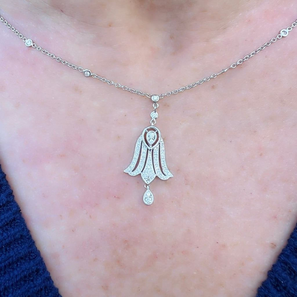 18k White Gold Art Deco Style Diamond Necklace