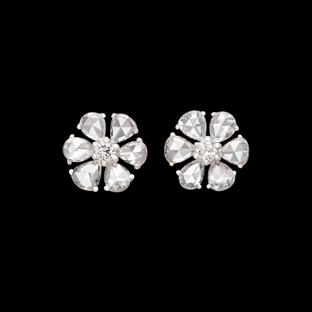 Beautiful Floral Diamond Stud 18k White Gold Earrings