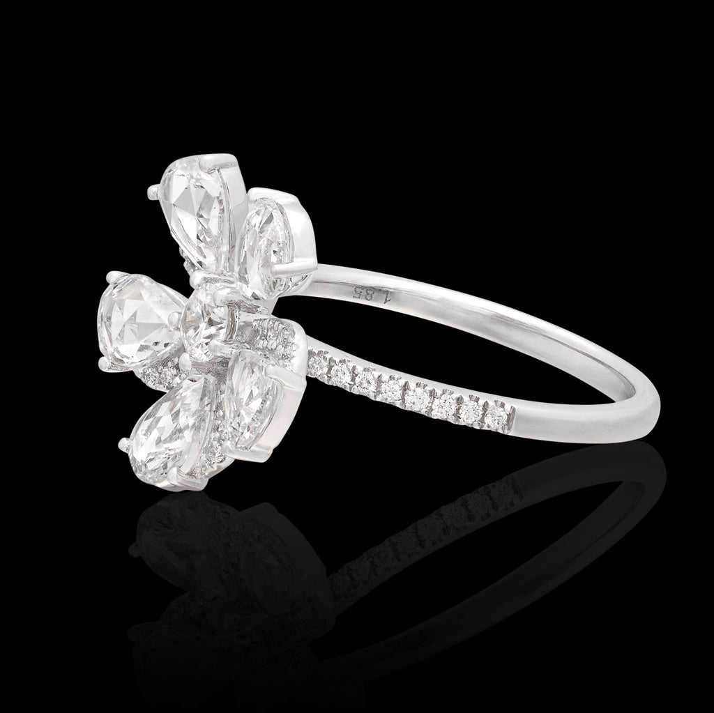 Unique 18kt Floral Diamond Ring