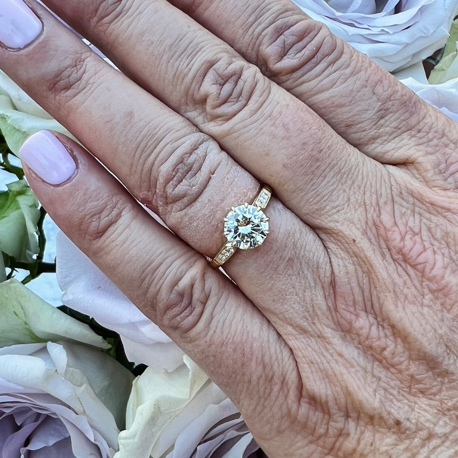 Estate 1.66-cts. Diamond & Gold Engagement Ring