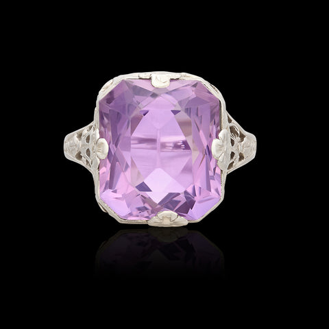 18kt White Gold 7.00ct Amethyst Ring circa 1926