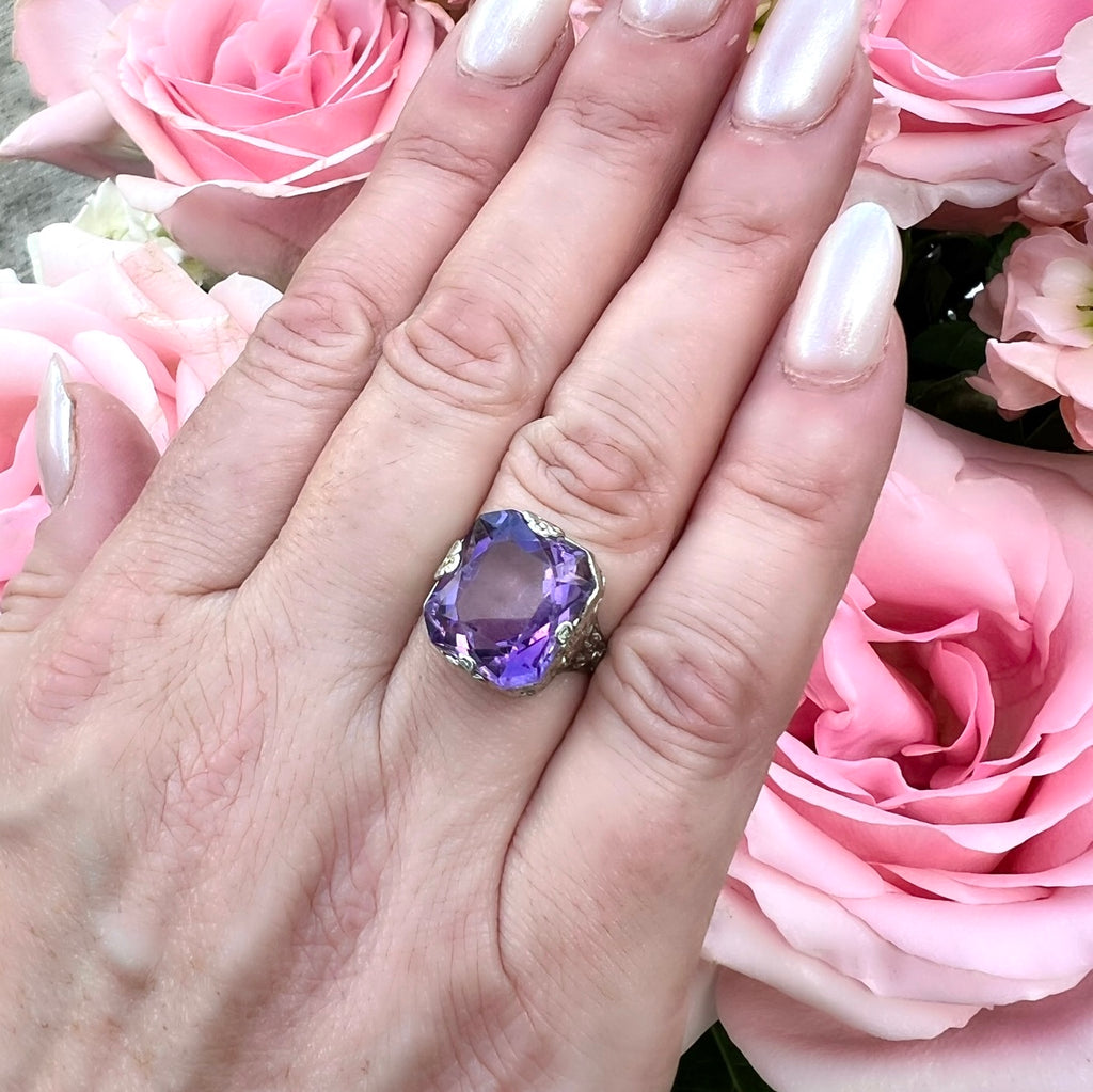 18kt White Gold 7.00ct Amethyst Ring circa 1926