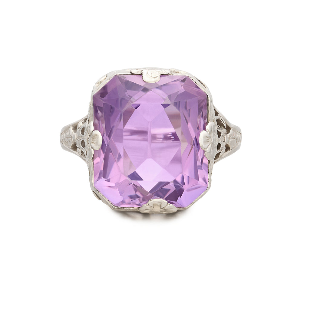 18kt White Gold 7.00ct Amethyst Ring circa 1926