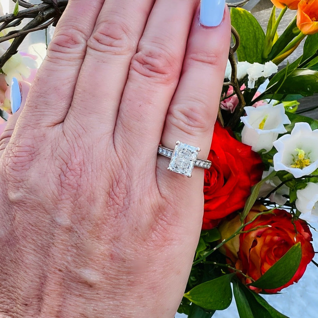 Exceptional 3.01ct GIA Radiant Cut Diamond Ring