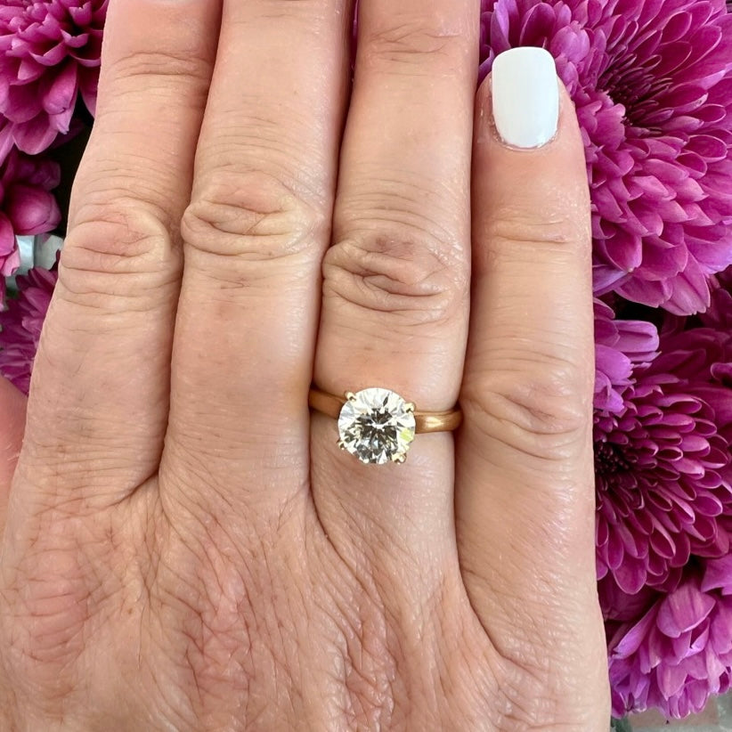 Extraordinary GIA 2.06ct Yellow Gold Diamond Ring