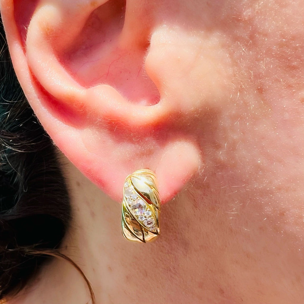 Maria Canale Petal Diamond & 18k Gold Huggie Hoop Earrings