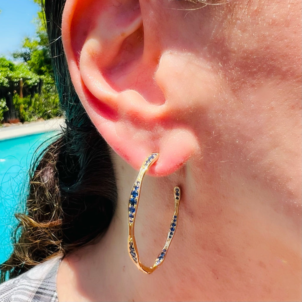 Maria Canale Sapphire 'Wave' 18k Gold Hoop Earrings