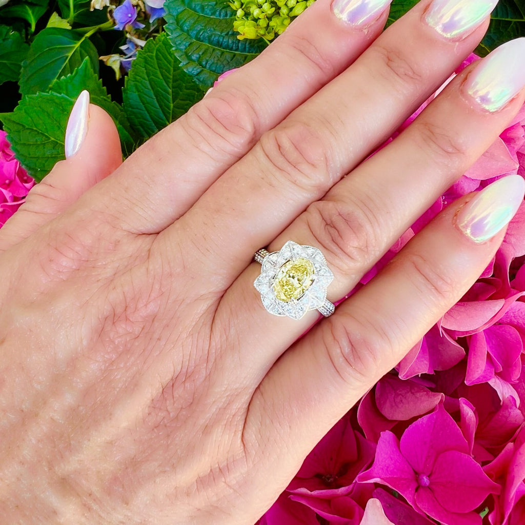 Salavetti Fancy Yellow 1.35-ct. Oval Diamond Ring