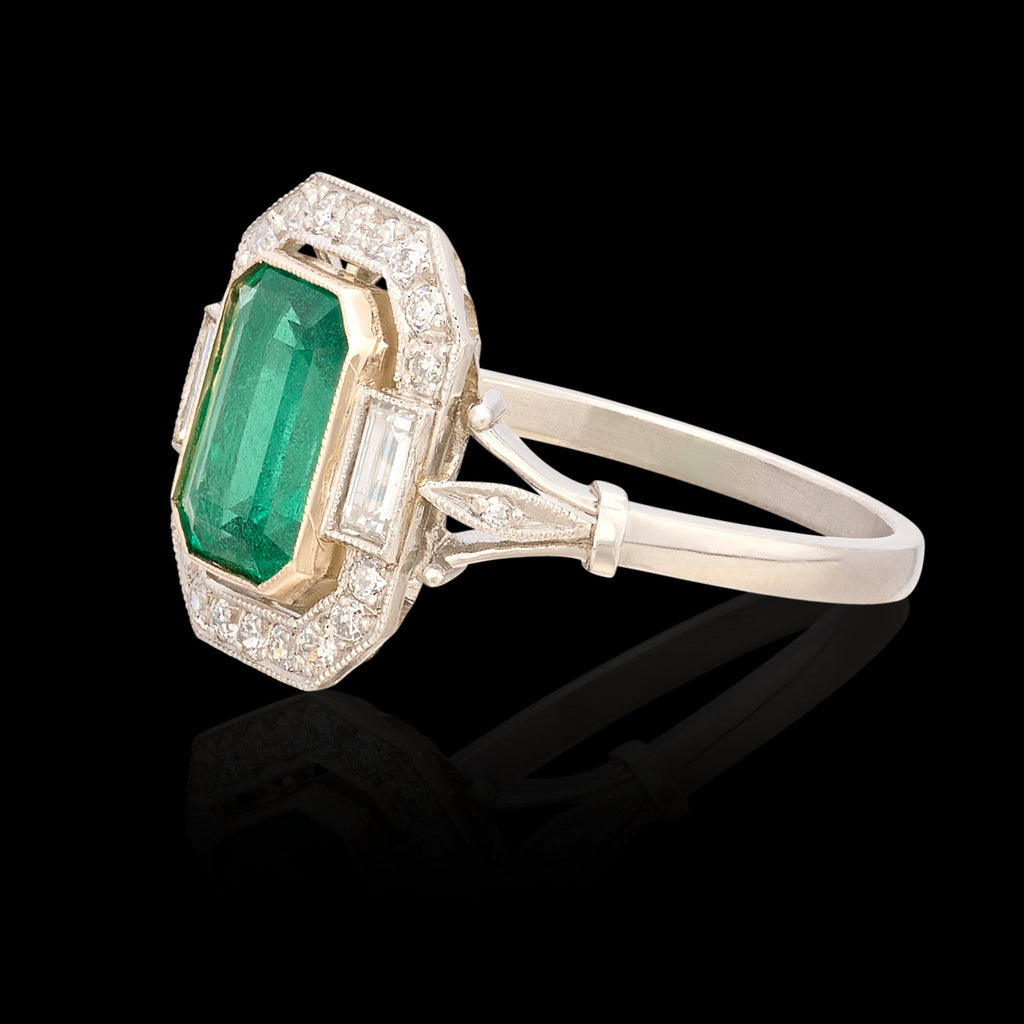Lovely Emerald, Diamond & Platinum Ring