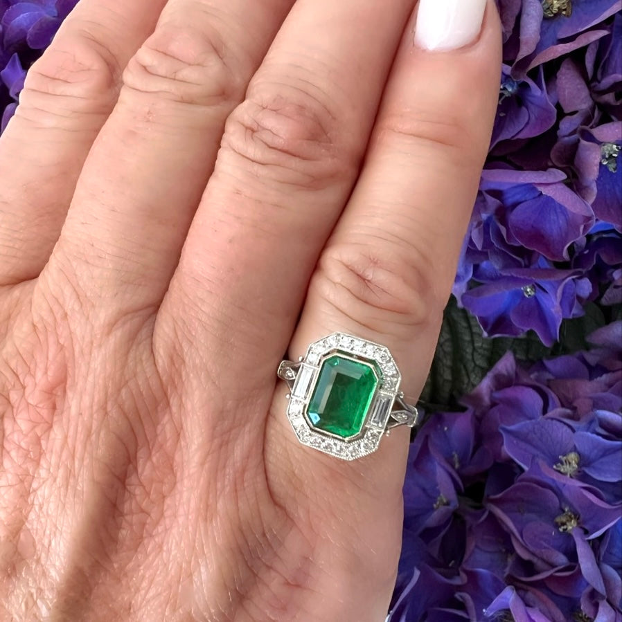 Lovely Emerald, Diamond & Platinum Ring