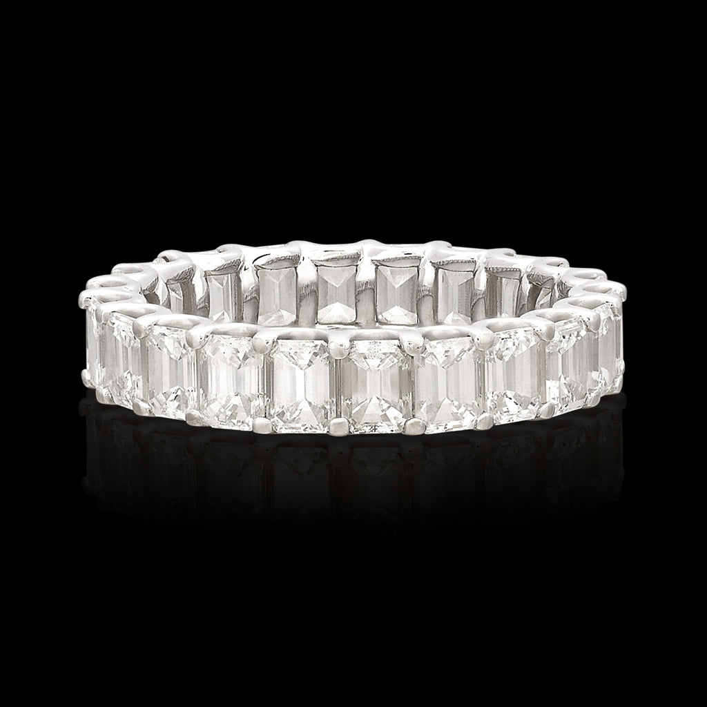 Beautiful 18k White Gold Emerald Cut Diamond Eternity Band