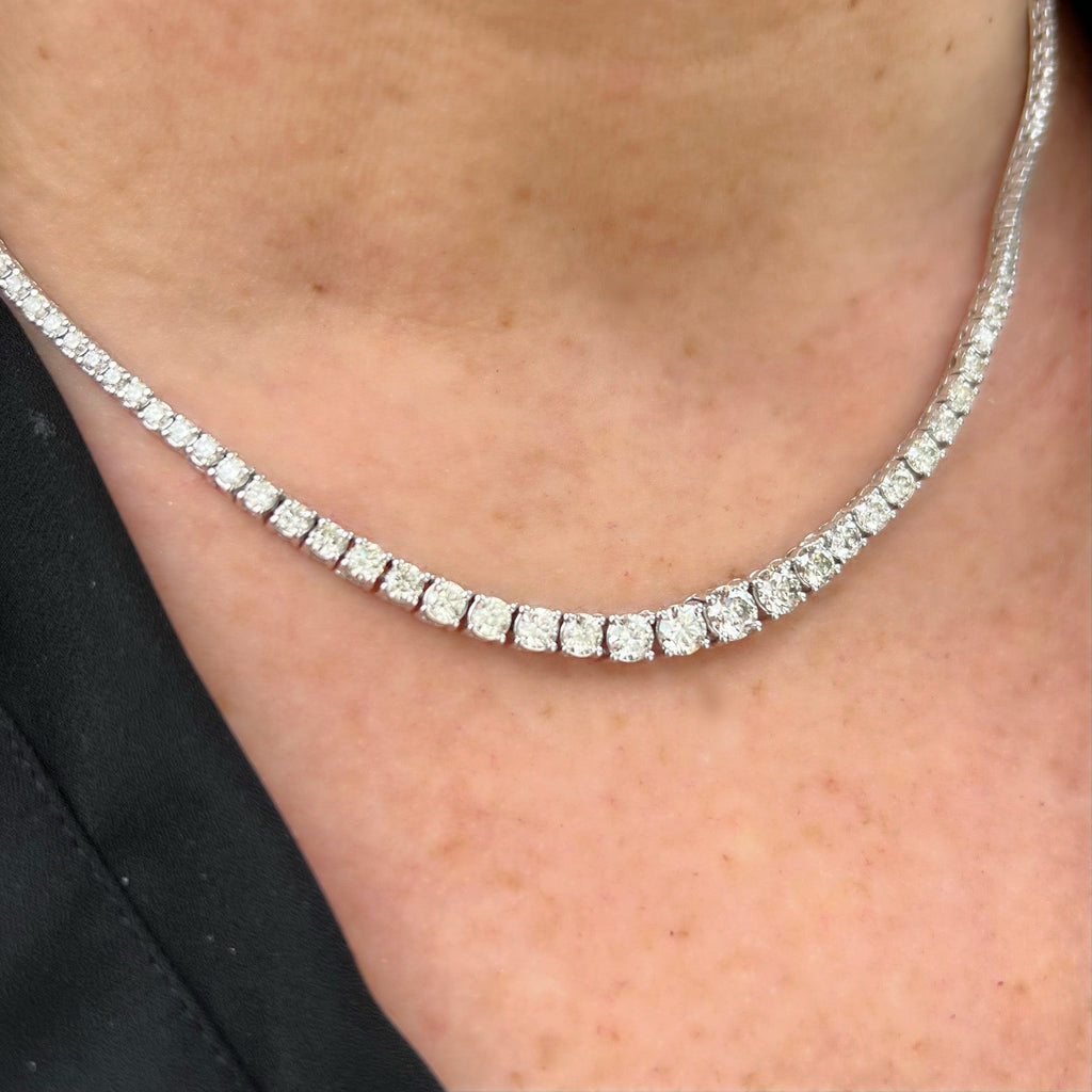 9.48 carat White Gold Diamond Tennis Necklace