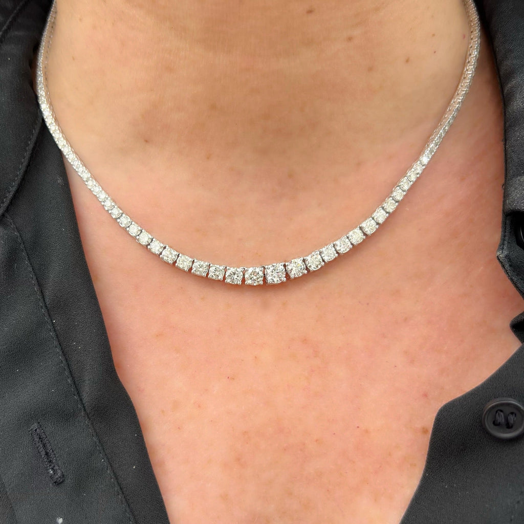 9.48 carat White Gold Diamond Tennis Necklace