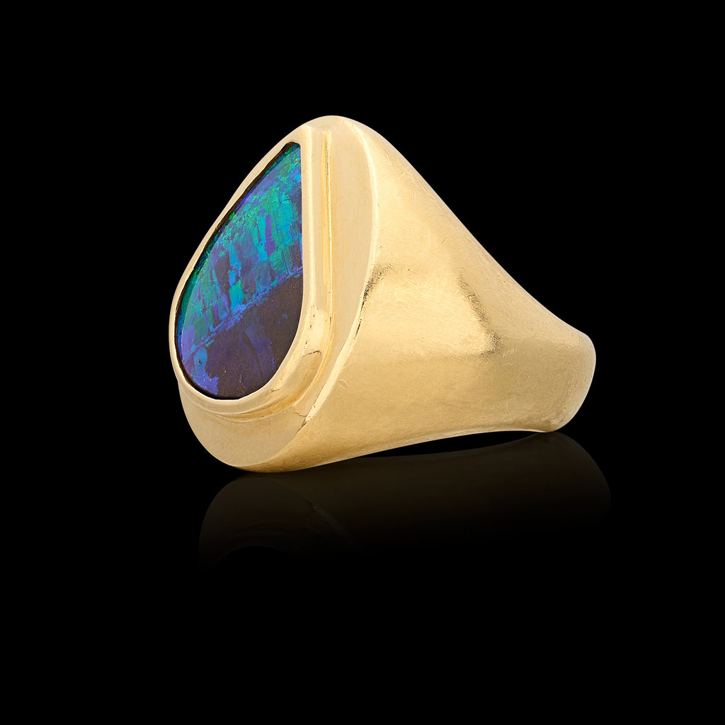 18kt Yellow Gold Pear Shaped Australian Opal Ring