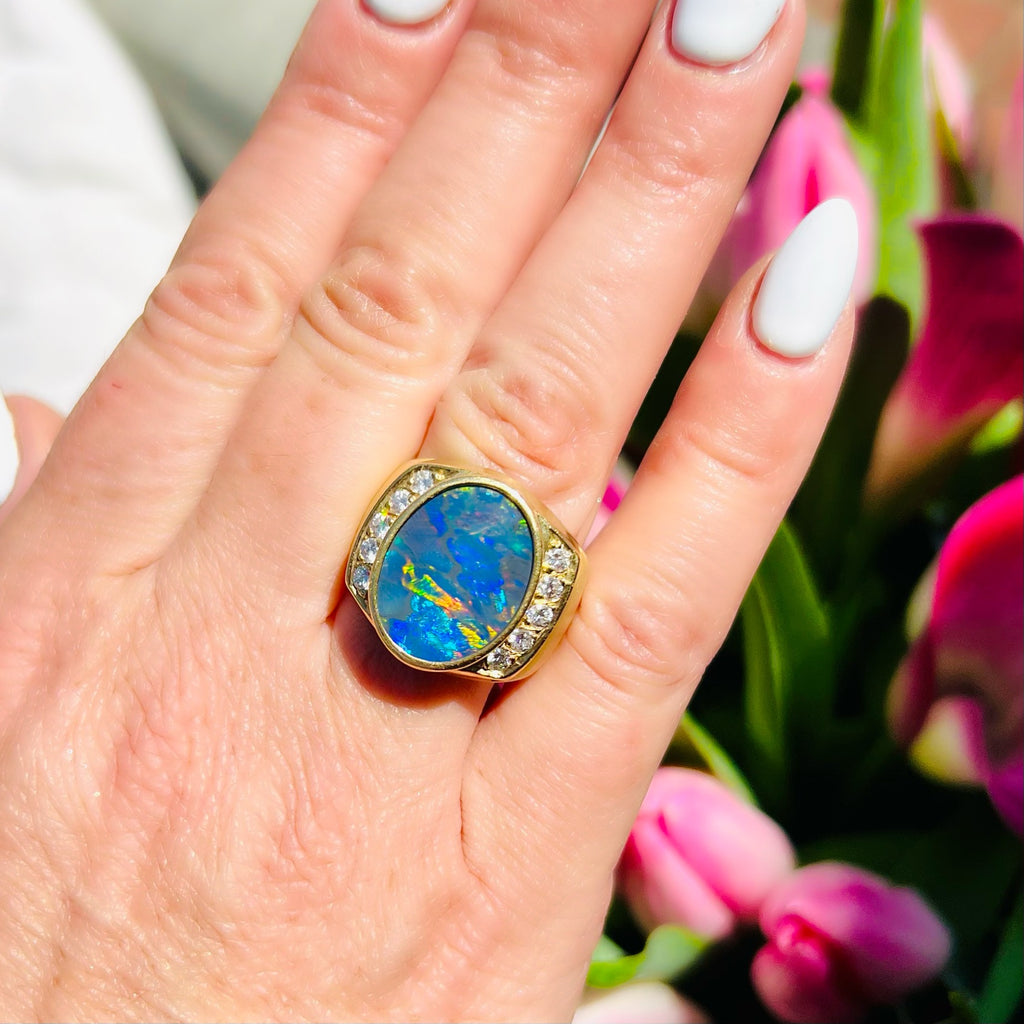 18kt Yellow Gold Australian Opal & Diamond Ring