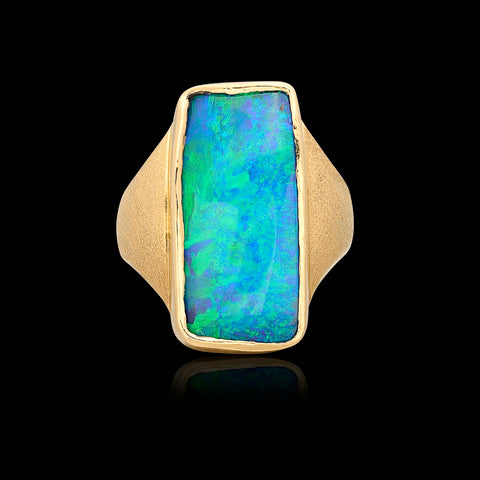 18kt Yellow Gold Estate Australian Opal Ring