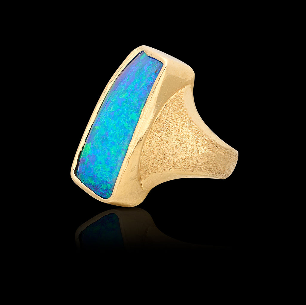 18kt Yellow Gold Estate Australian Opal Ring