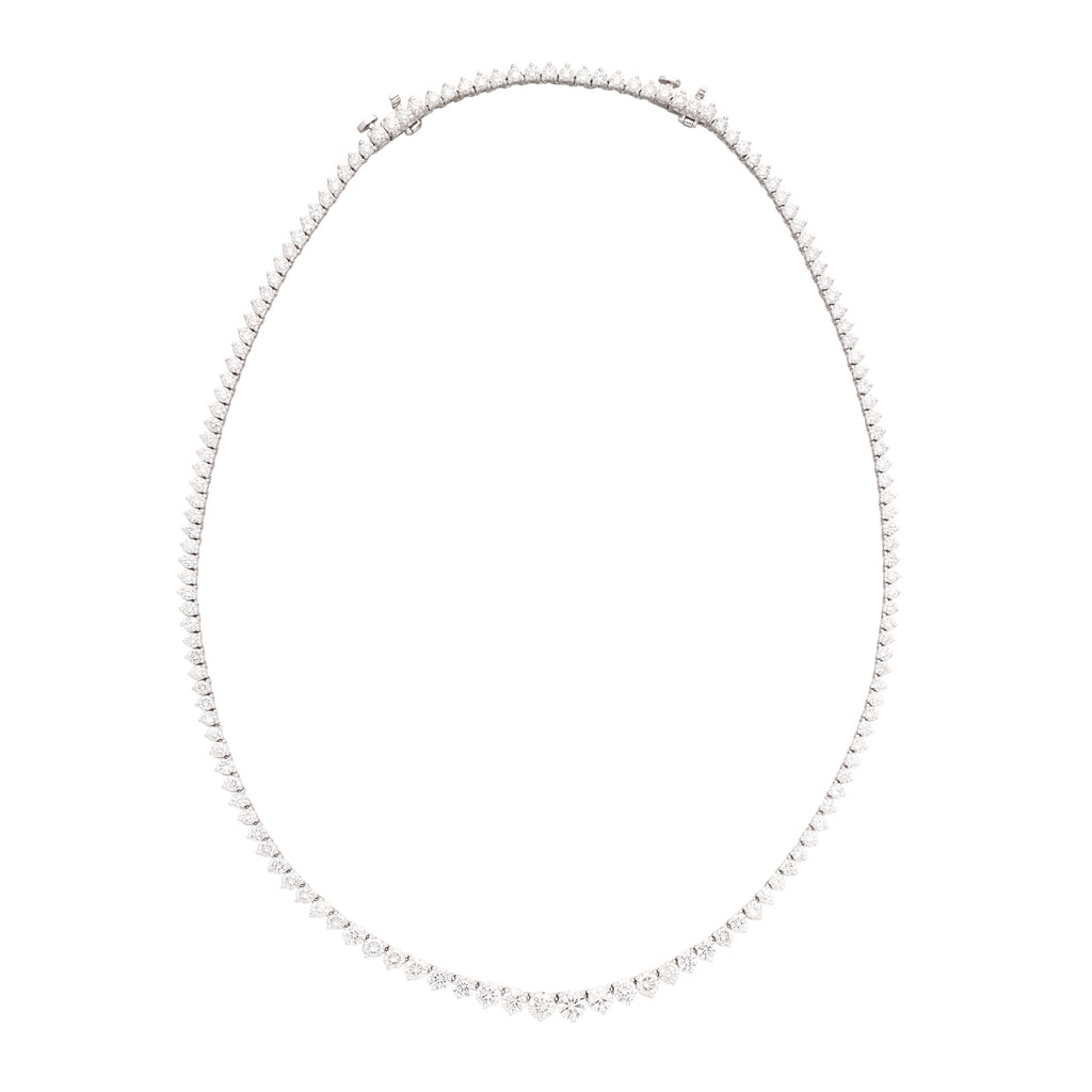 Stunning 18kt Graduated Diamond Line Necklace