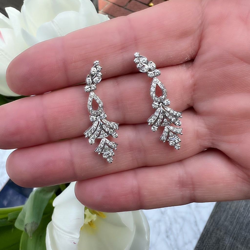 18kt White Gold Diamond Drop Earrings