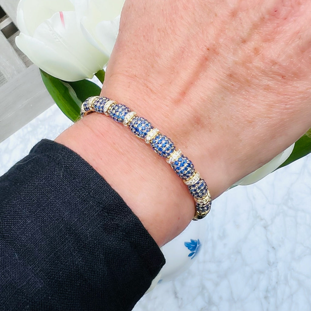 18kt Yellow Gold Diamond & Sapphire Bangle Bracelet