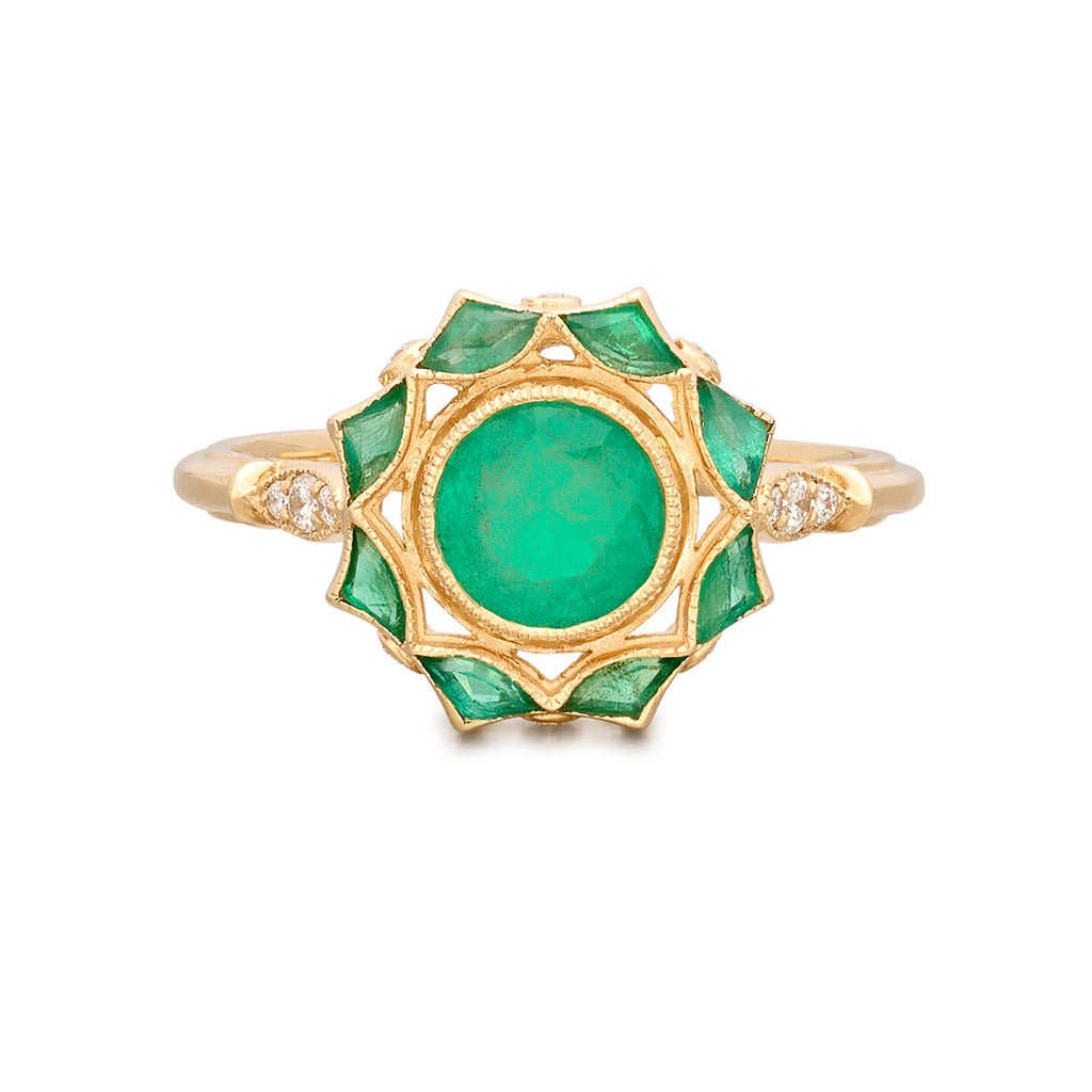 14kt Yellow Gold Emerald & Diamond Starburst Ring