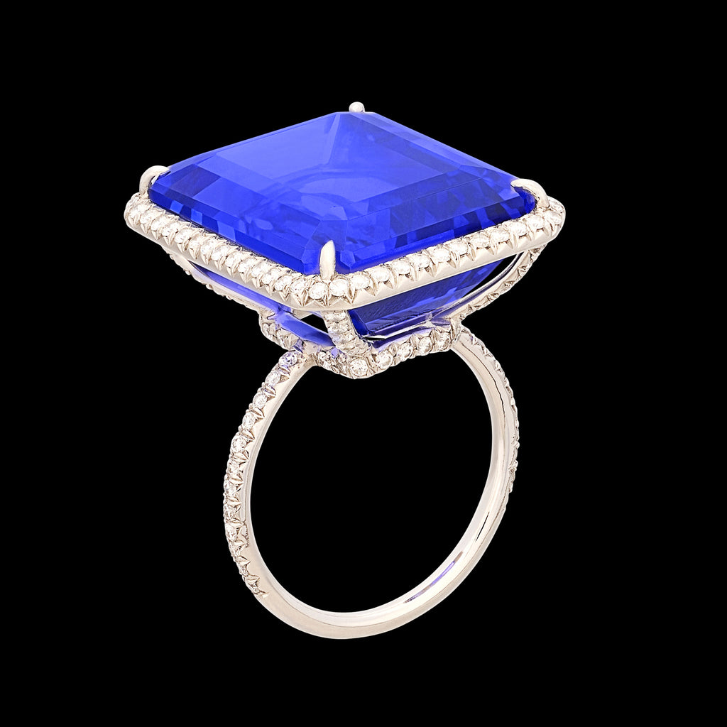 Exceptional 24.66ct Vibrant Tanzanite & Diamond Platinum Ring