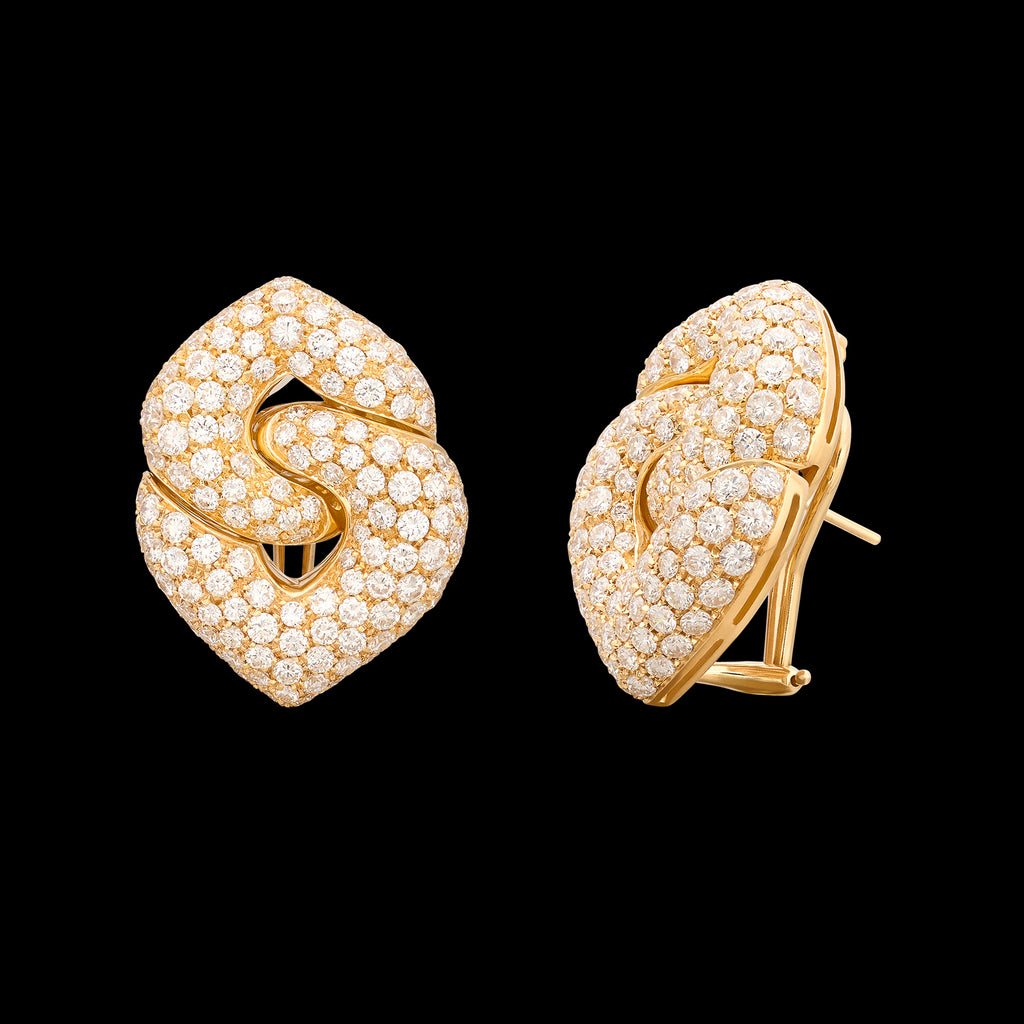 Elegant 18kt Diamond Drop Earrings