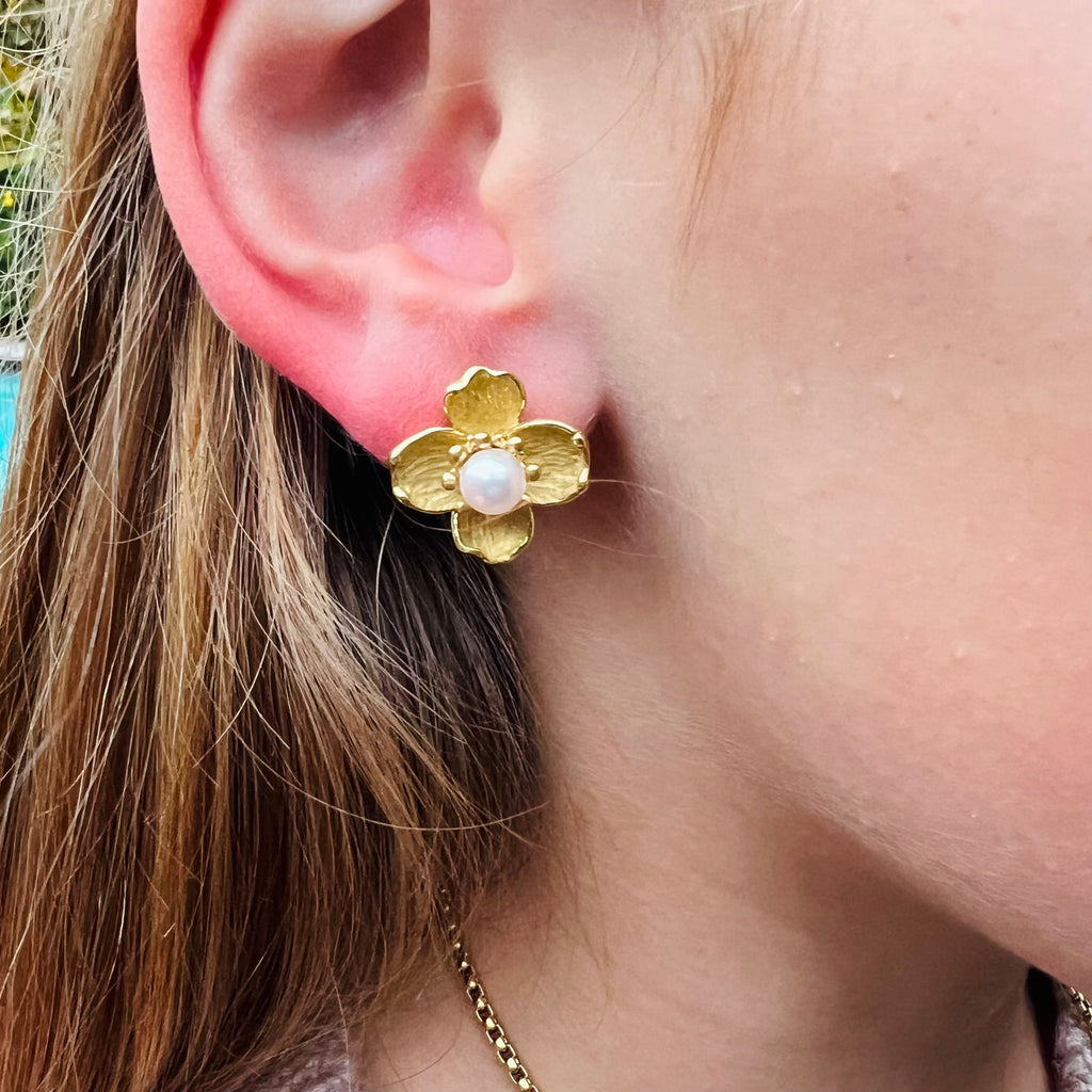 Tiffany & Co. Dogwood 18k Yellow Gold and Cultured Pearl Earrings