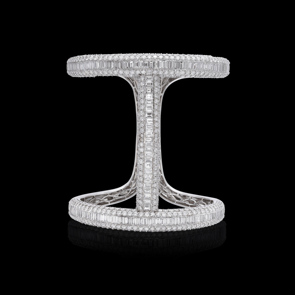 Striking 18k White Gold and Diamond Vertical Bar Bracelet