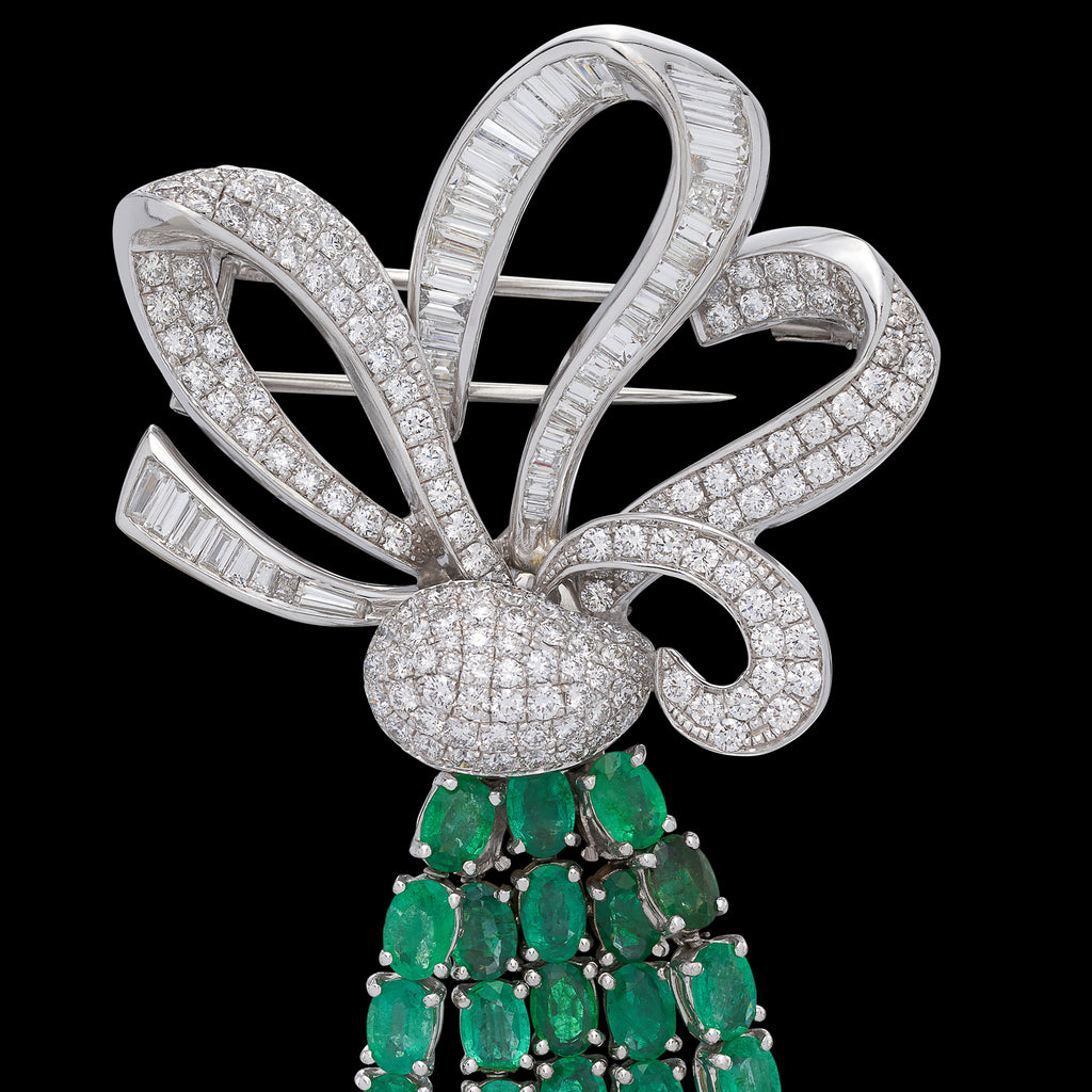 Impressive 18k White Gold Diamond & Emerald Brooch