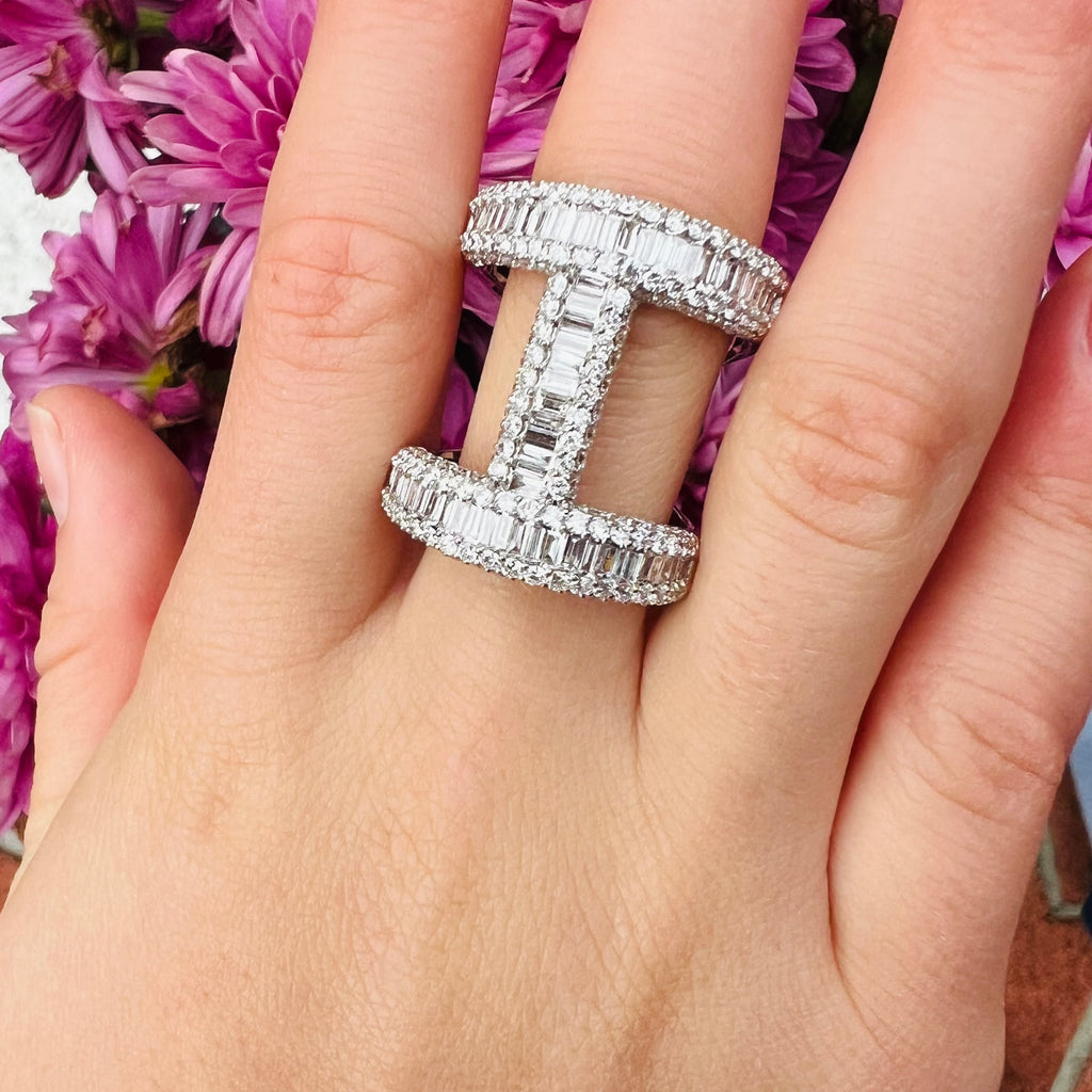 18k White Gold and Diamond Vertical Bar Ring