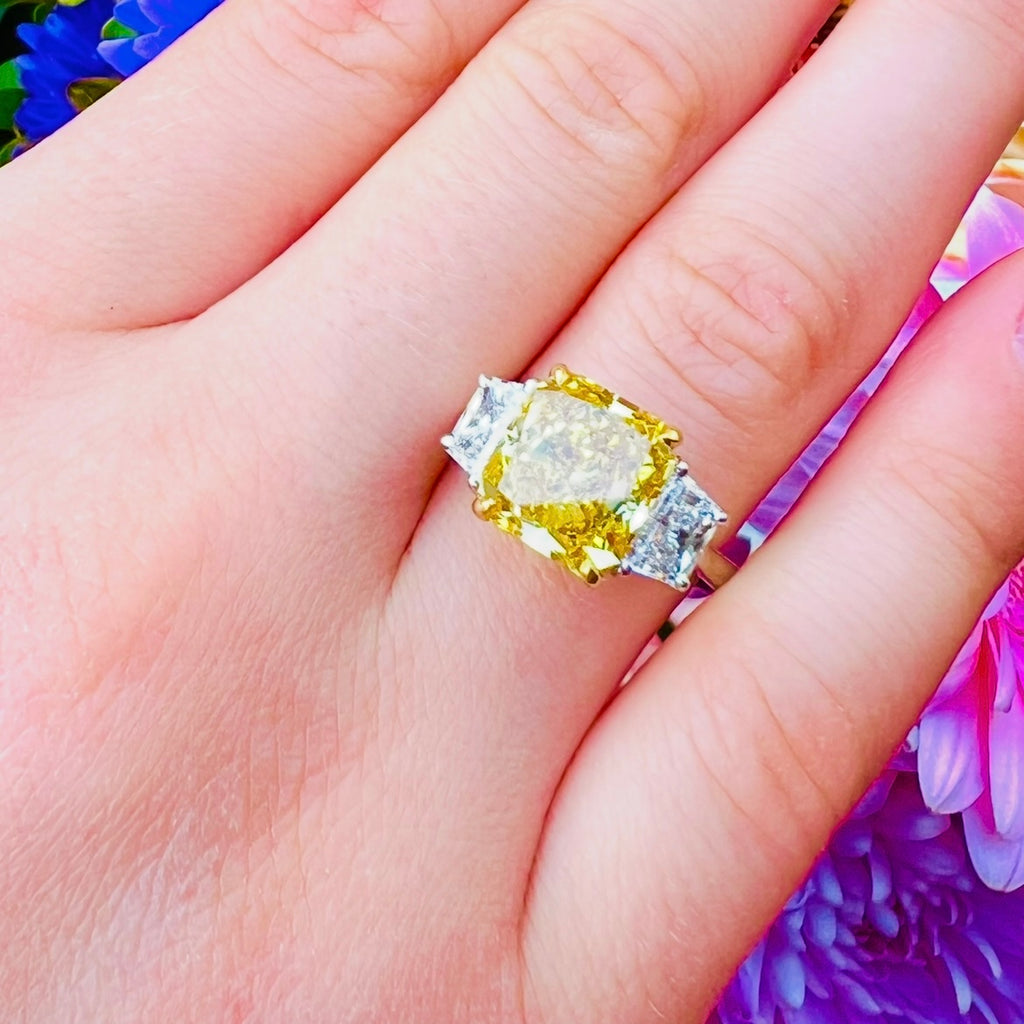Phenomenal Bulgari Fancy Vivid Yellow Diamond Ring