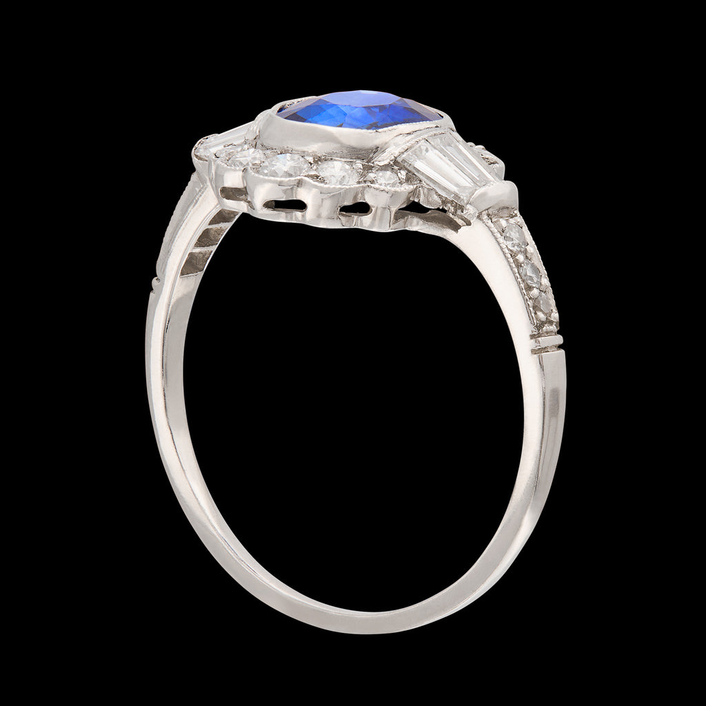 Charming Sapphire & Diamond Ring
