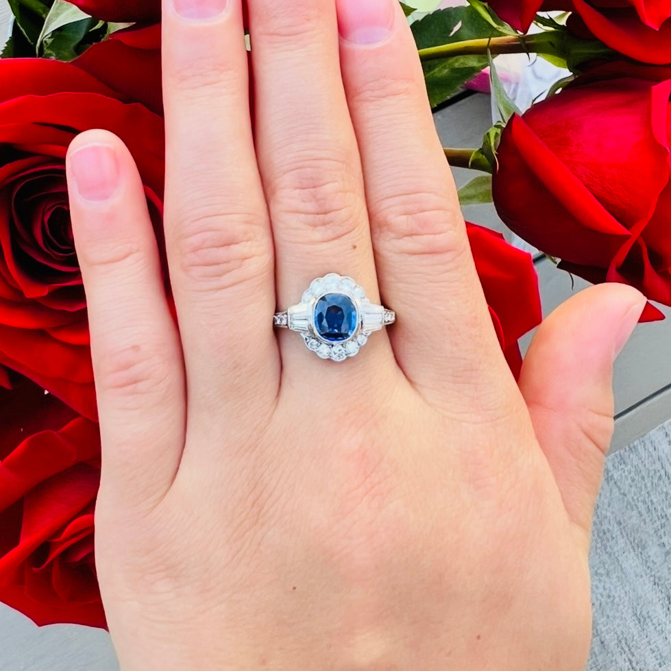 Charming Sapphire & Diamond Ring