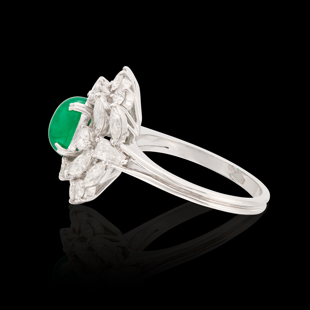 Gorgeous Colombian Emerald & Diamond Ring