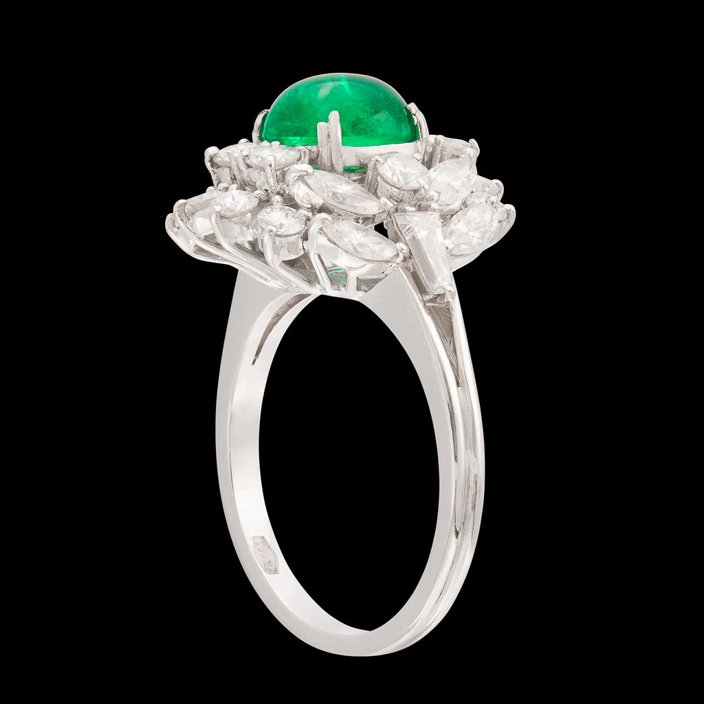 Gorgeous Colombian Emerald & Diamond Ring