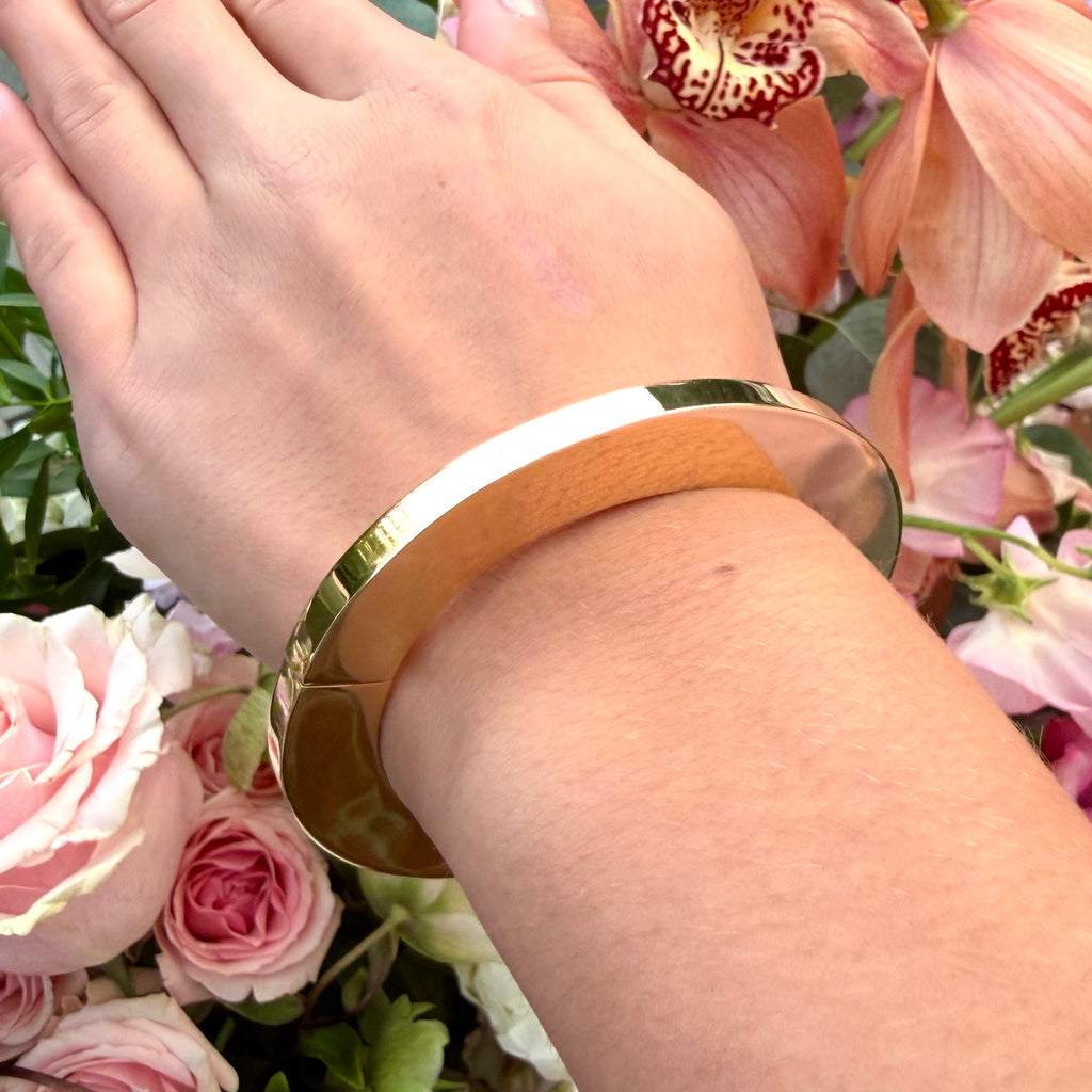Modern 14k Yellow Gold Bangle Bracelet