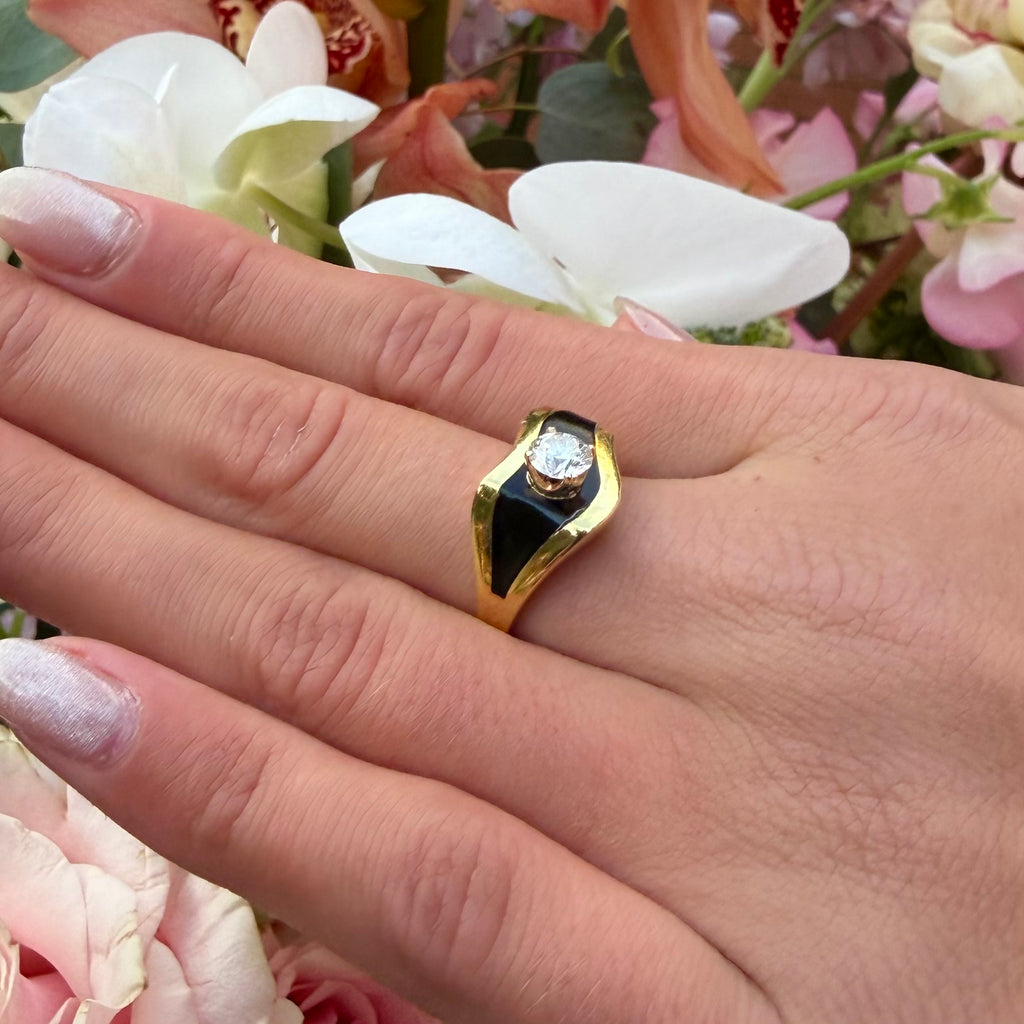 Bernard Passman 18k Gold, Diamond & Coral Ring