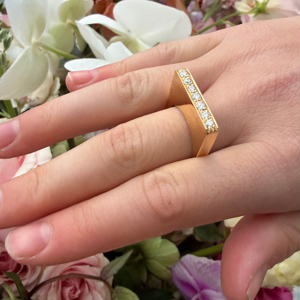 Estate 18k Yellow Gold & Diamond Ring