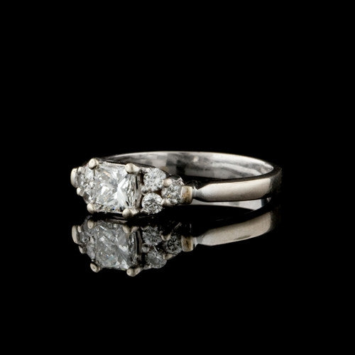 0.98ct tw Princess Cut Diamond Ring1