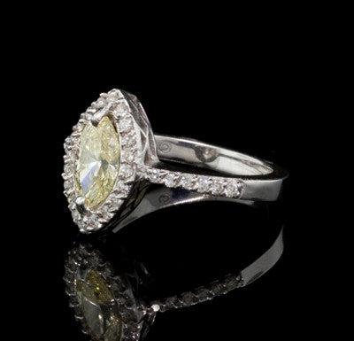 1.33ct tw Yellow Marquise Diamond Ring1