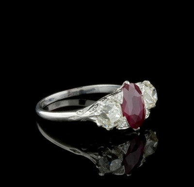 1.34ct Oval Ruby & Diamonds 18KT Ring1